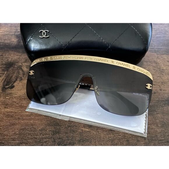 Chanel SHIELD SUNGLASSES New In Case - Picture 5 of 9